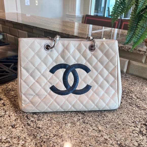 Chanel Caviar Quilted Grand Shopping Tote GST Bag - Picture 1 of 14